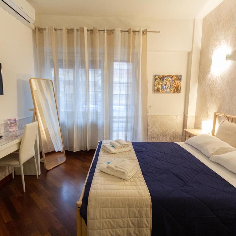 Aurelio Deluxe Rooms - Camera Matrimoniale Deluxe con Balcone - 9