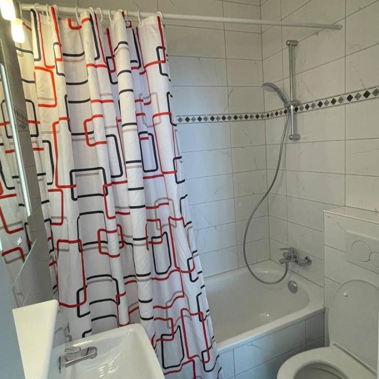 Zentrum Haus Davos - Familienzimmer mit Bad - 1