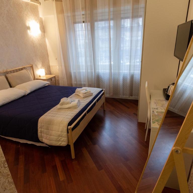 Aurelio Deluxe Rooms - Camera Matrimoniale Deluxe - 11