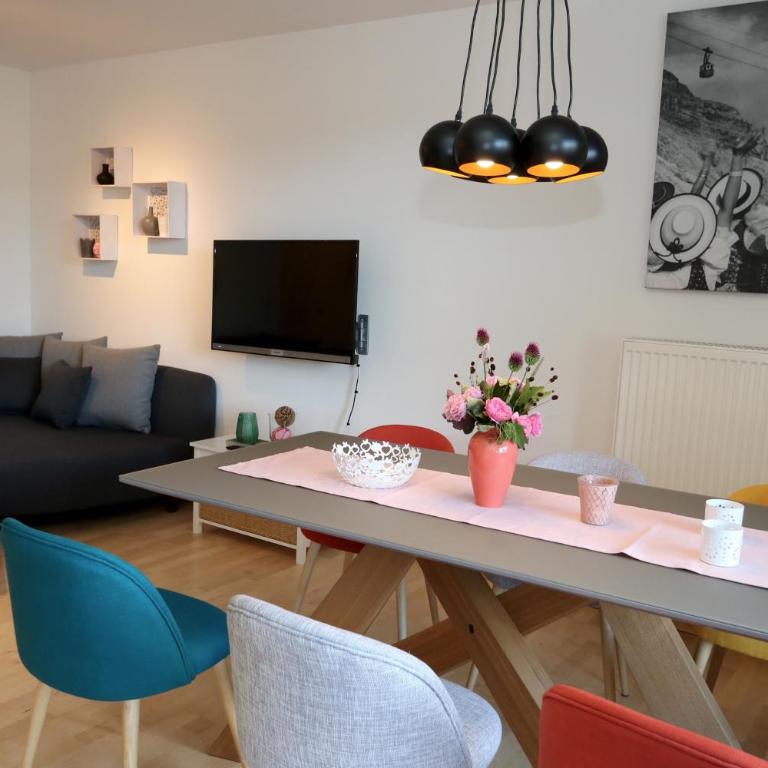 Ferienwohnung Frischluft - Apartment with Mountain View - 1