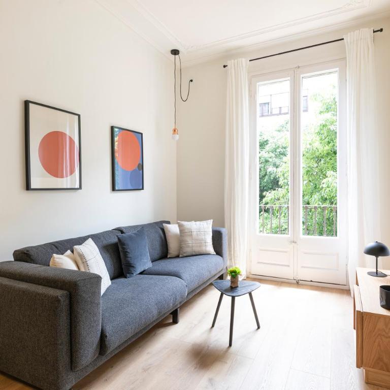 AB Centric Universitat - Three-Bedroom Apartment - 27