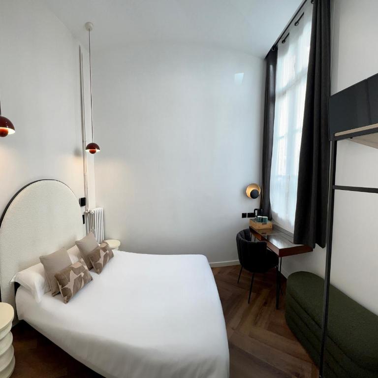 Hôtel des Beaux Arts - Family Room - 7