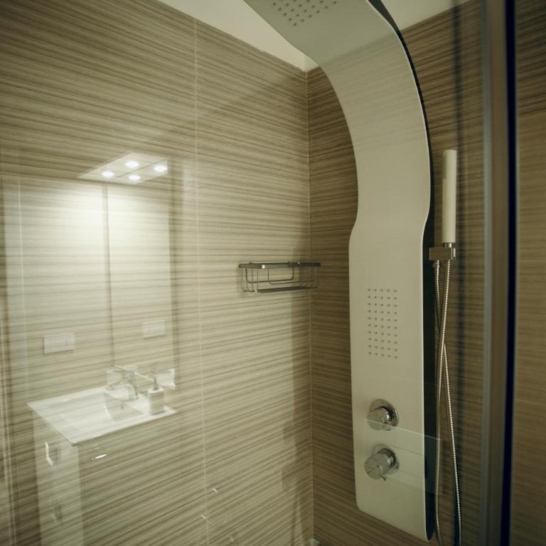 M&Mapartments - One-Bedroom Apartment - 13