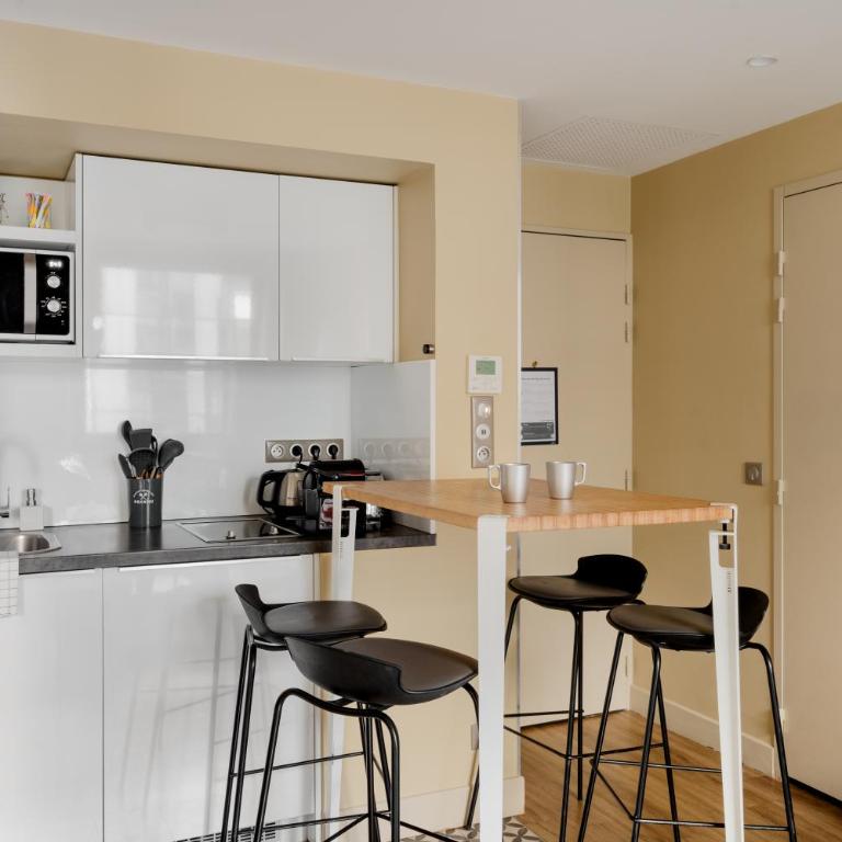 Edgar Suites Expo Paris Porte de Versailles - Apartamento de 1 dormitorio acogedor con vistas a la calle - 7