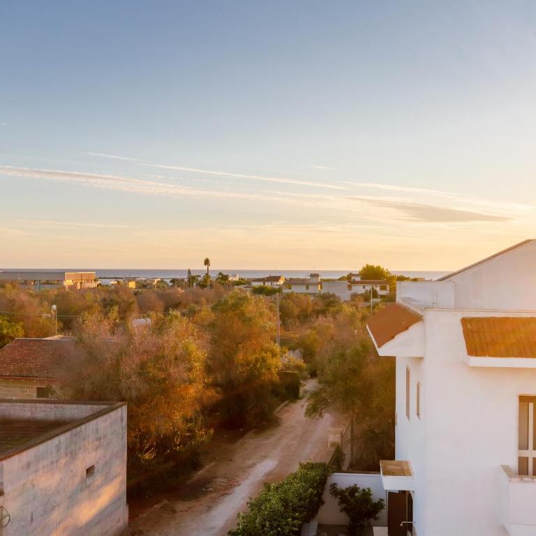 Porto Cesareo Air-conditioned Villa sleeps 12 Torre Lapillo - Villa - 1