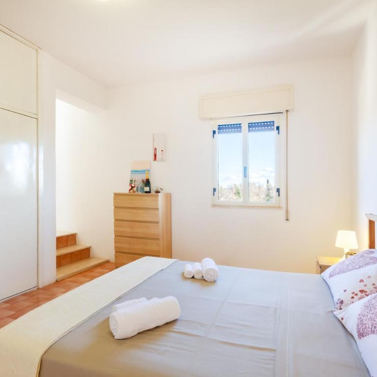 Porto Cesareo Air-conditioned Villa sleeps 12 Torre Lapillo - Villa - 4