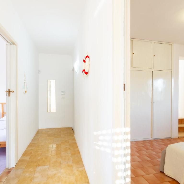 Porto Cesareo Air-conditioned Villa sleeps 12 Torre Lapillo - Villa - 9