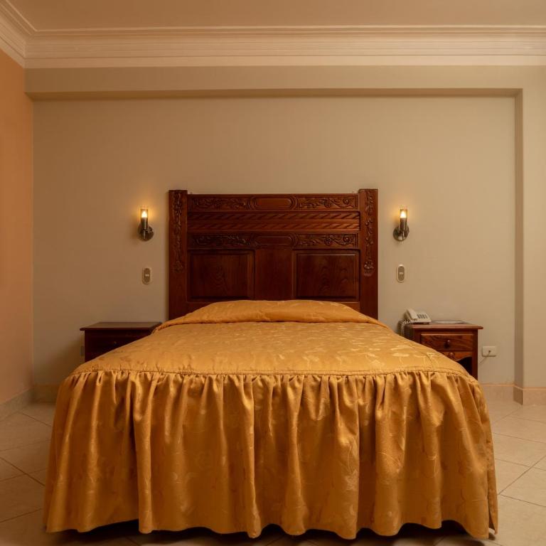 Hotel Condeduque - Large Double Room - 2