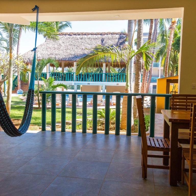 Bungalows Oasis - Habitación Doble con vistas a la piscina - 7