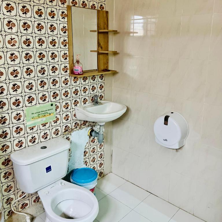 Hostal Liwa Kashi - Habitación Familiar con baño - 4
