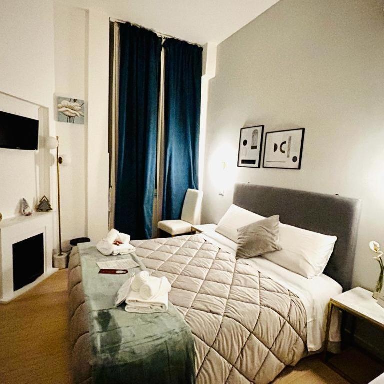 AD Cavour Luxury Rooms - by AD Roma - Deluxe Doppel-/Zweibettzimmer - 12