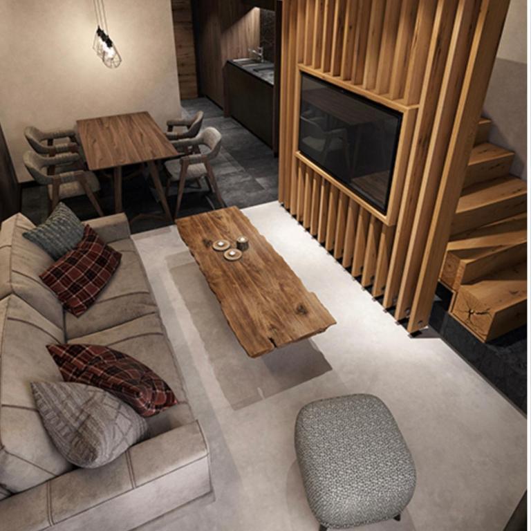 Woodside Lux Duplex - One-Bedroom Apartment - 15