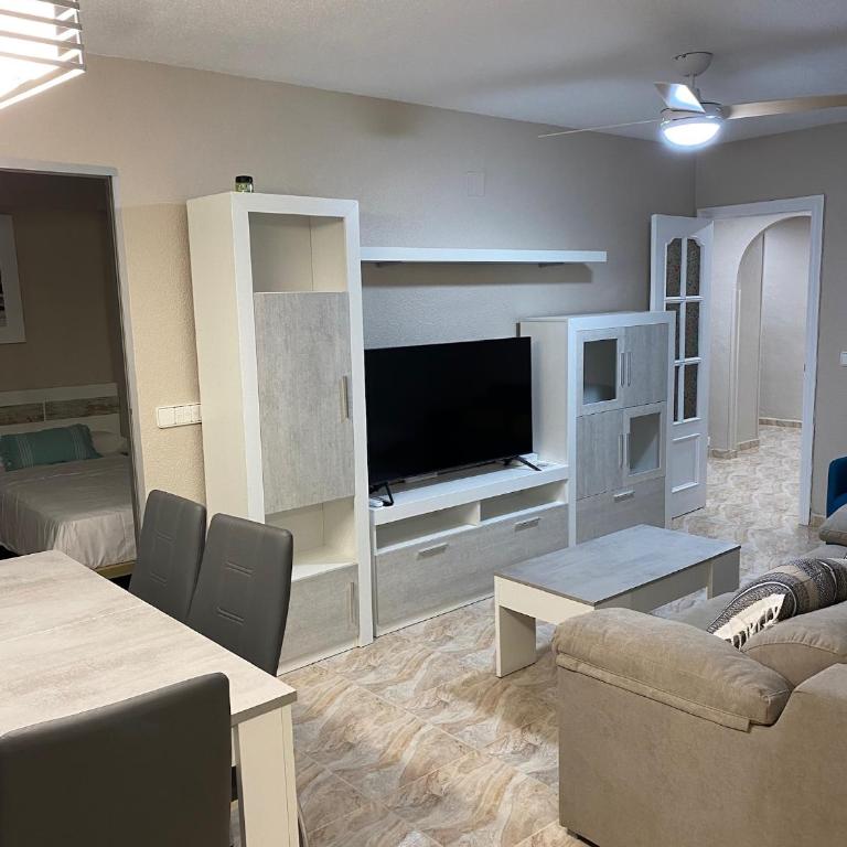 SOLYMAR LEVANTE Apartamento Completo con Piscina y Parking Comunitario - Two-Bedroom Apartment - 39