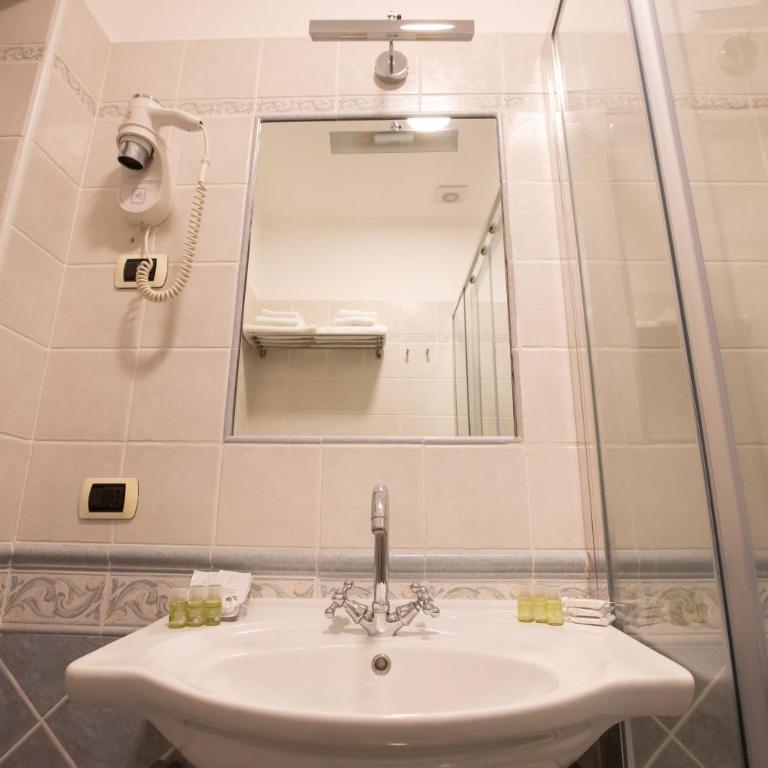 Duelle Vatican Suite - Dreibettzimmer - 10