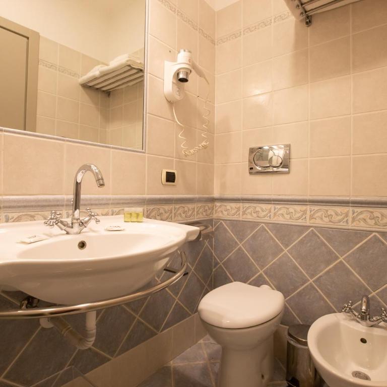 Duelle Vatican Suite - Doppelzimmer mit Balkon - 12