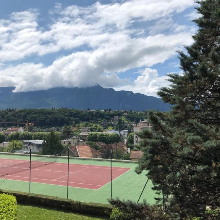 T1 lumineux avec terrasse et parking privé à Aix-les-Bains - FR-1-555-70 - Studio - 10