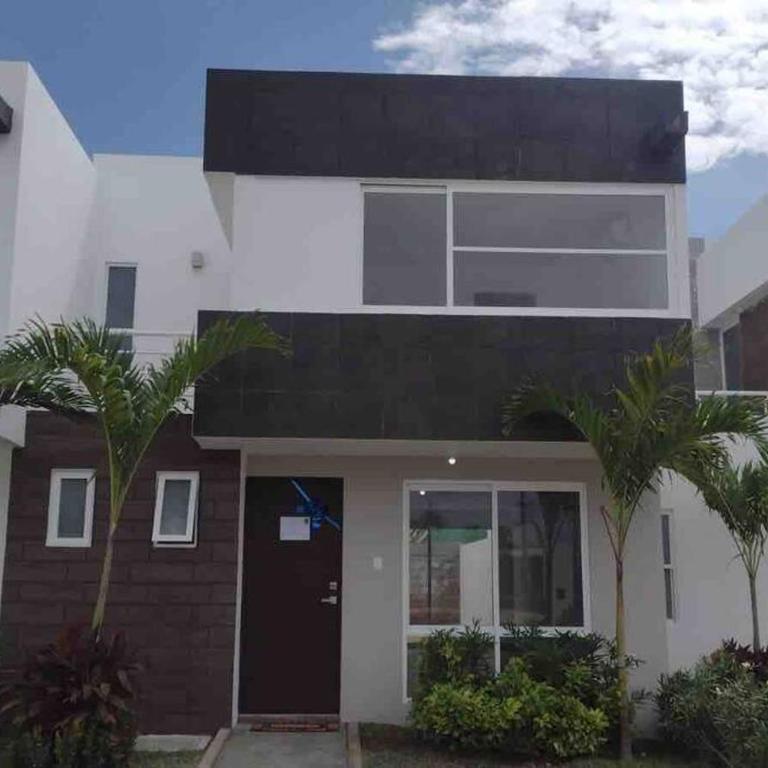 Hermosa casa en Acapulco con club de Playa. - Casa de 3 dormitorios - 25