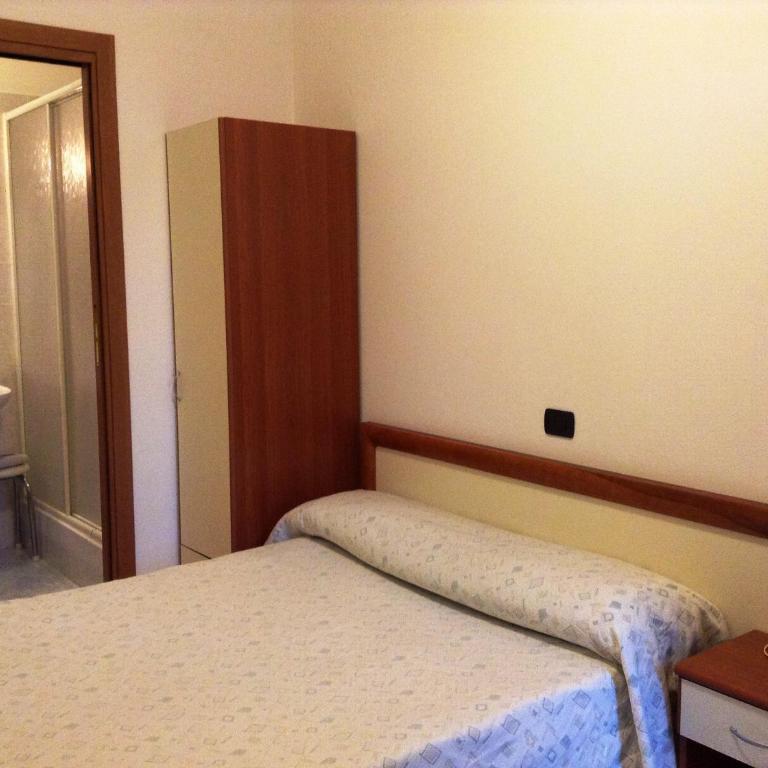 Hotel Ricci - Small Double Room - 6