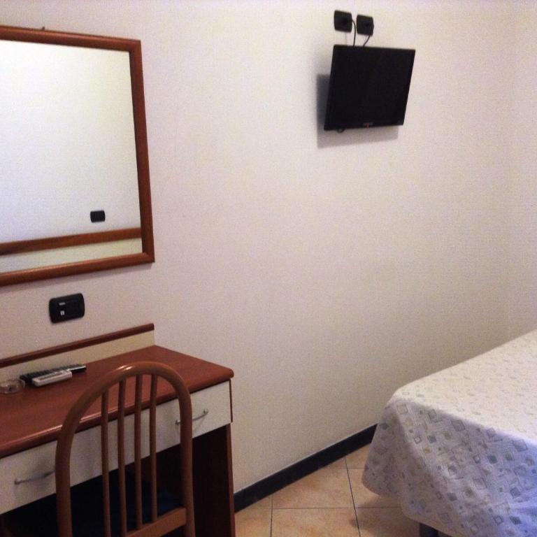 Hotel Ricci - Small Double Room - 7
