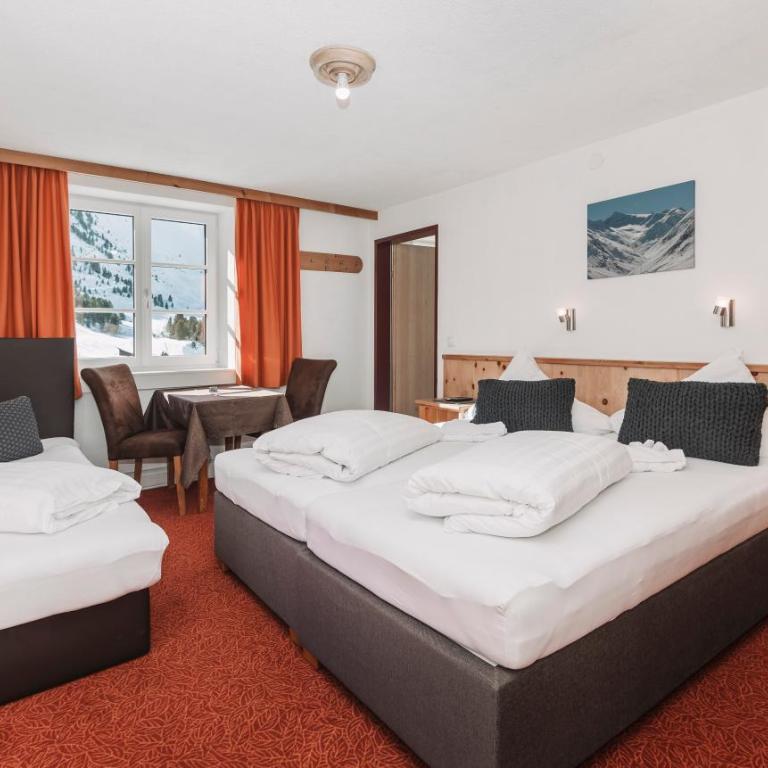 Berghotel-Gasthof Gstrein - Dreibettzimmer - 9