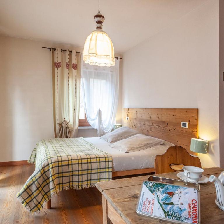 Maison Le Champ B&B Questa casa non è un albergo - Camera Matrimoniale/Doppia con Letti Singoli - 1