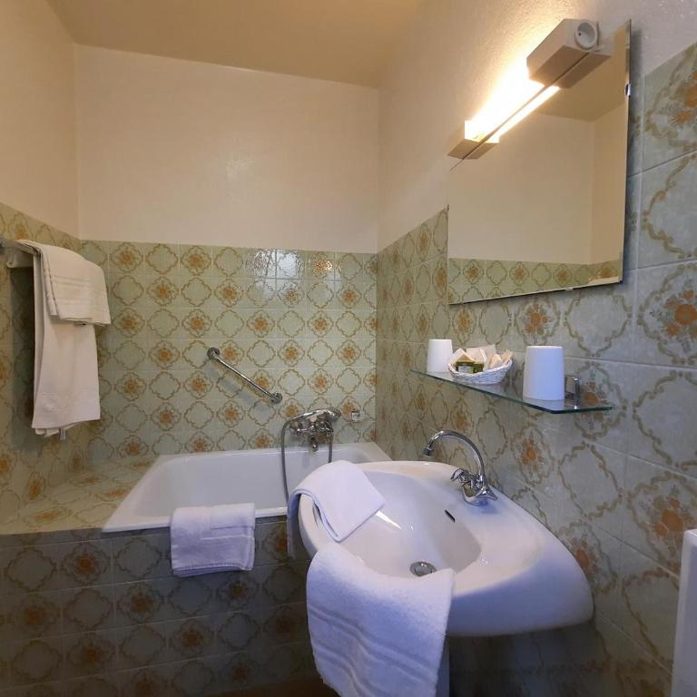 Hôtel Les Triolets - Chambre Double Économique - 6
