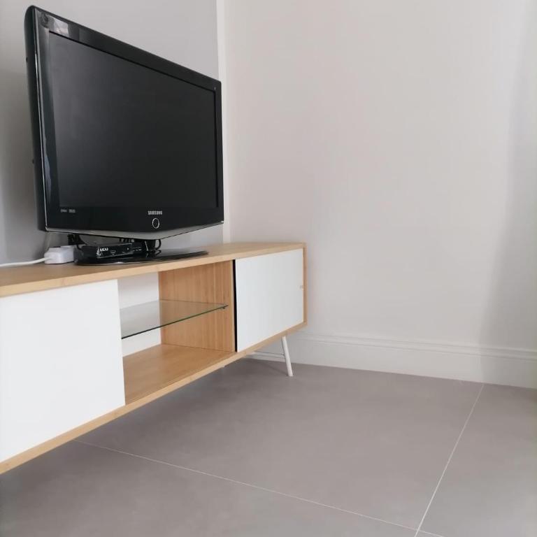 NAPOLI APP 30 - Appartamento con 1 Camera da Letto - 8