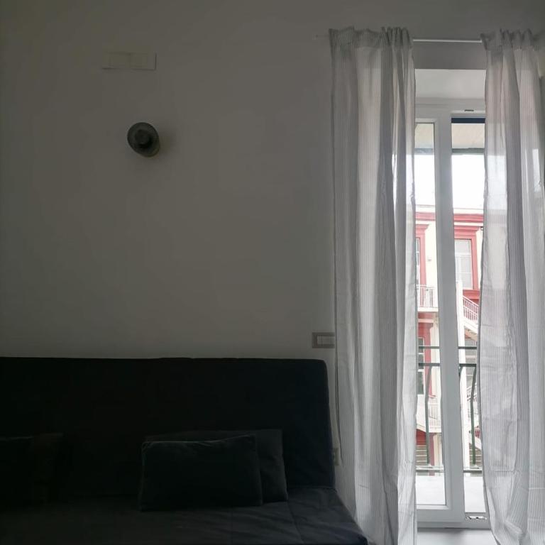 NAPOLI APP 30 - Appartamento con 1 Camera da Letto - 12
