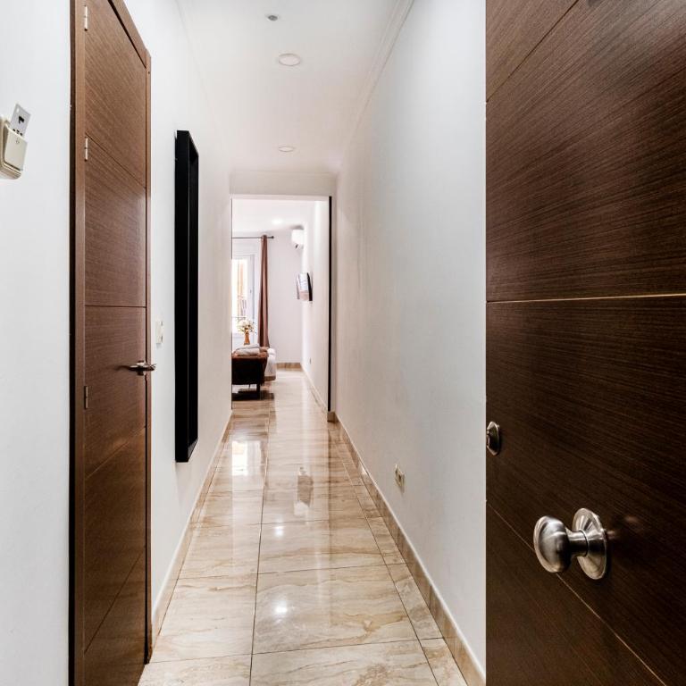 Hostal Rincón de Sol - Centro Madrid - Self Checkin - Twin Room with City View - 4