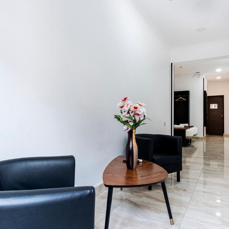 Hostal Rincón de Sol - Centro Madrid - Self Checkin - Superior Twin Room with City View - 3