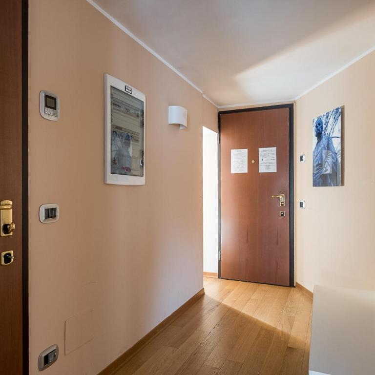 Urbanicooh Asinelli - Balcony on Piazza Maggiore - Two-Bedroom Apartment - 25
