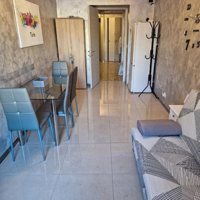 Gran Madre view Apartment -Torino - Three-Bedroom Apartment - 15
