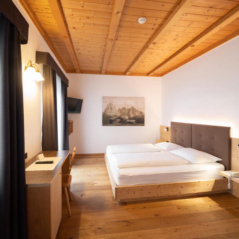 Hotel Ortler - Camera Matrimoniale con Balcone - 1