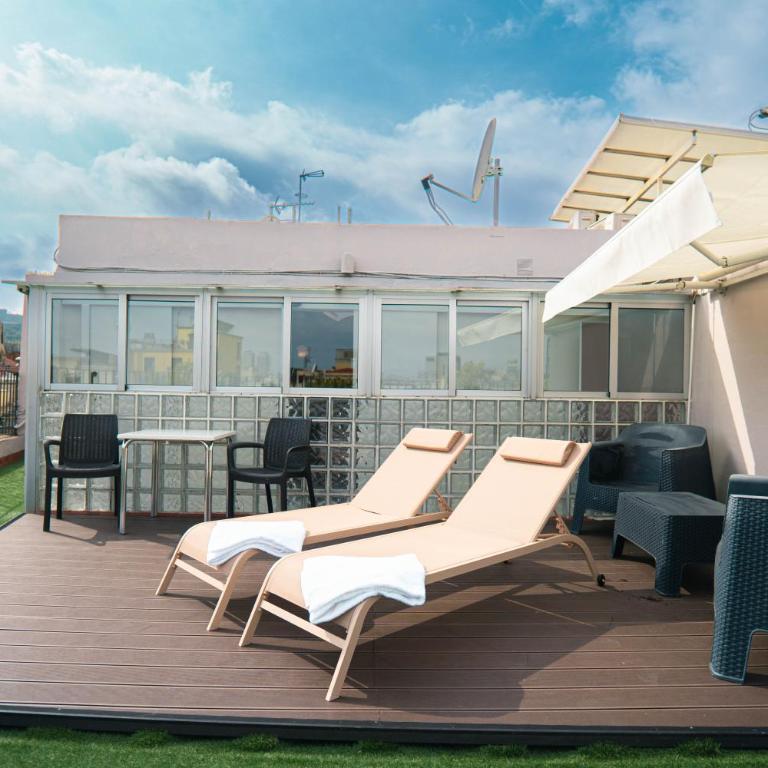 Smartr Barcelona Ramblas - Studio with Terrace - 7
