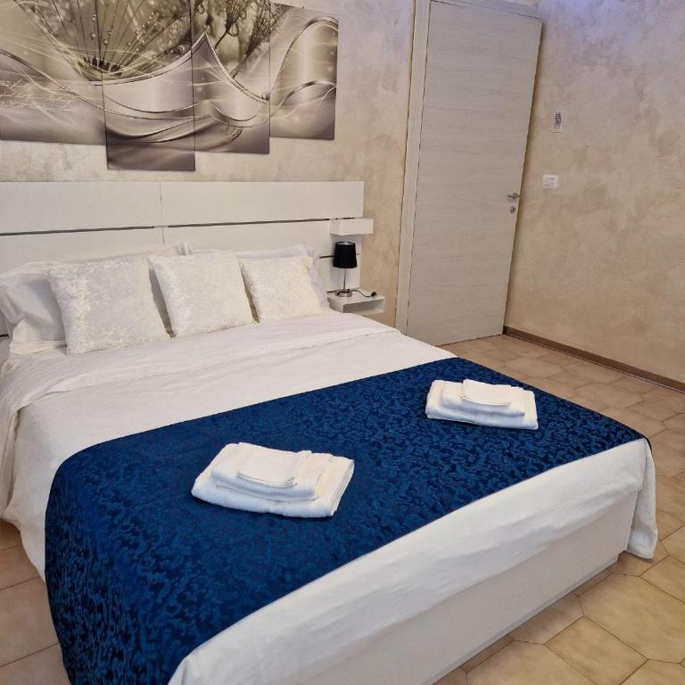 Gran Madre view Apartment -Torino - Three-Bedroom Apartment - 9