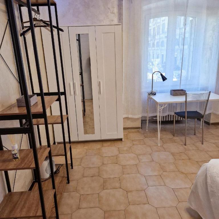 Gran Madre view Apartment -Torino - Three-Bedroom Apartment - 12