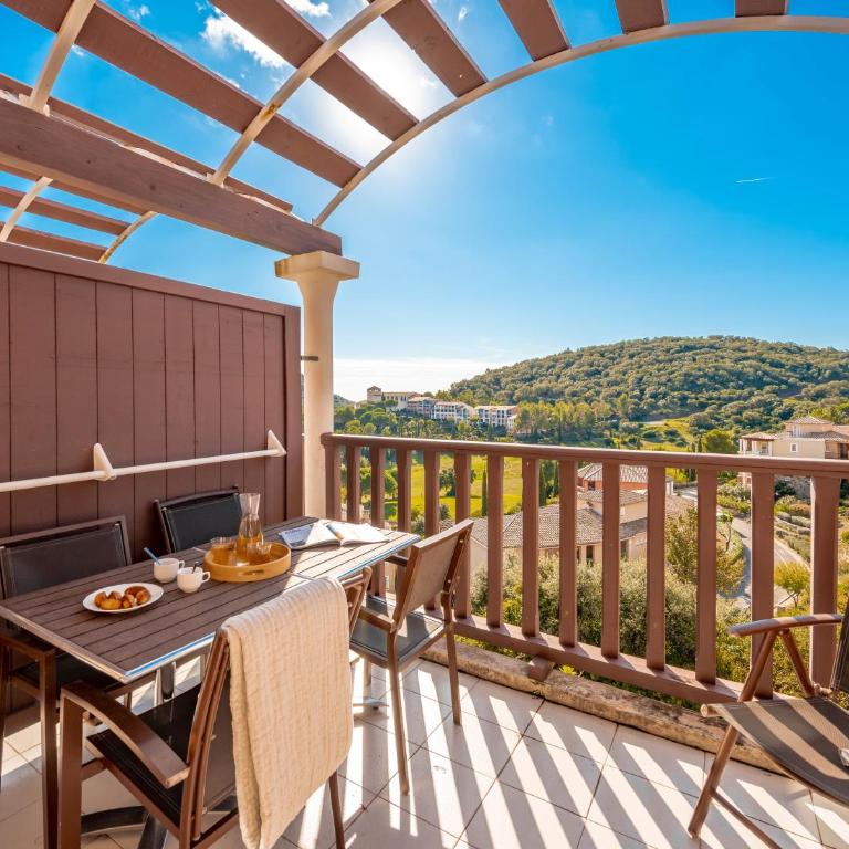 Village Pierre & Vacances Cap Esterel - Standad One-Bedroom Apartment with Terrace (5 People) - 1