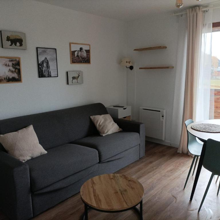 Appartement rénové 2 pièces avec balcon et parking gratuit - FR-1-504-160 - Appartamento (6 Adulti) - 1
