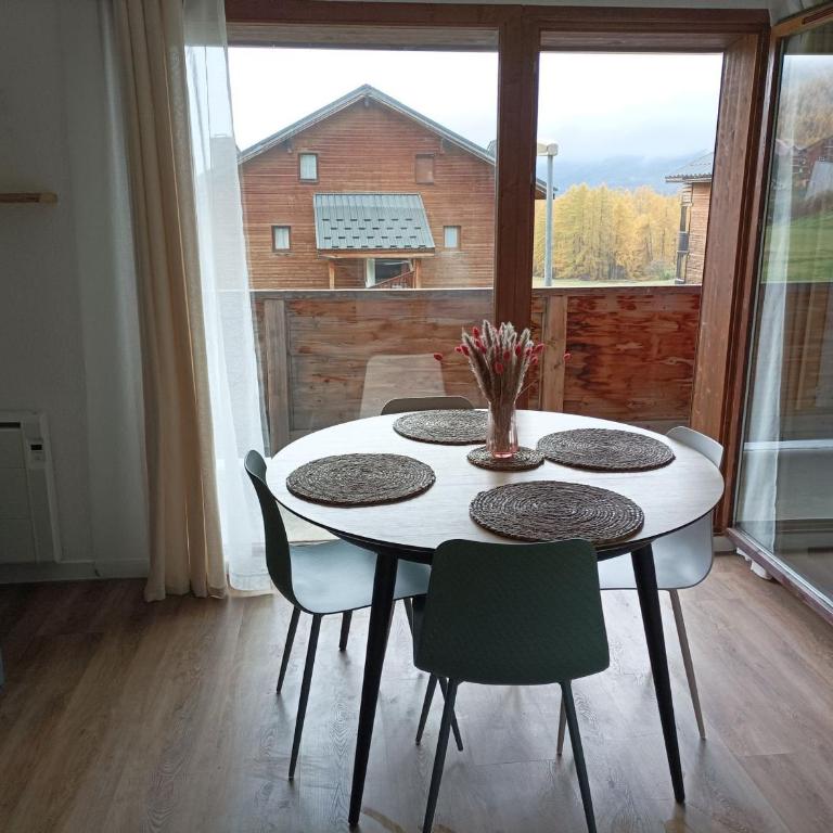 Appartement rénové 2 pièces avec balcon et parking gratuit - FR-1-504-160 - Appartamento (6 Adulti) - 3
