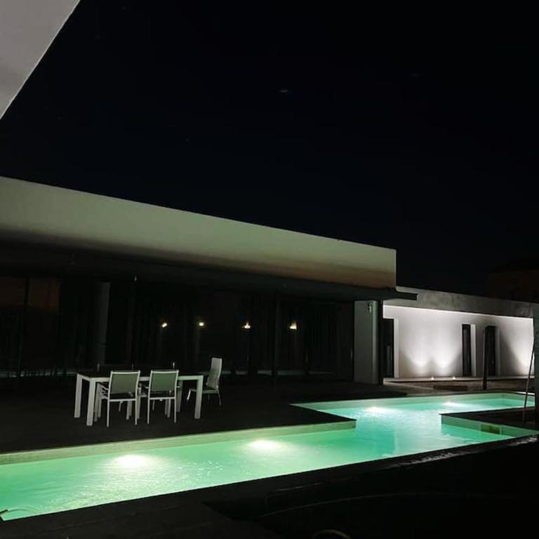 Luxury House del Delta - Four-Bedroom Vacation Home - 10