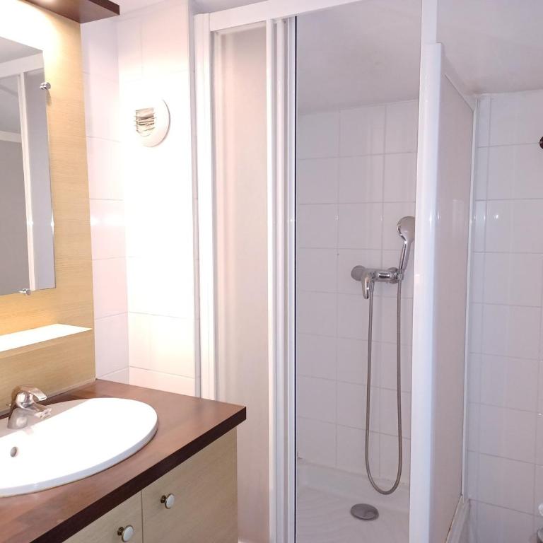 Brides Les Bains: Appartement 3 Pièces, 8 Pers, Balcon, Parking, WiFi - Appartement 1 Chambre - 12