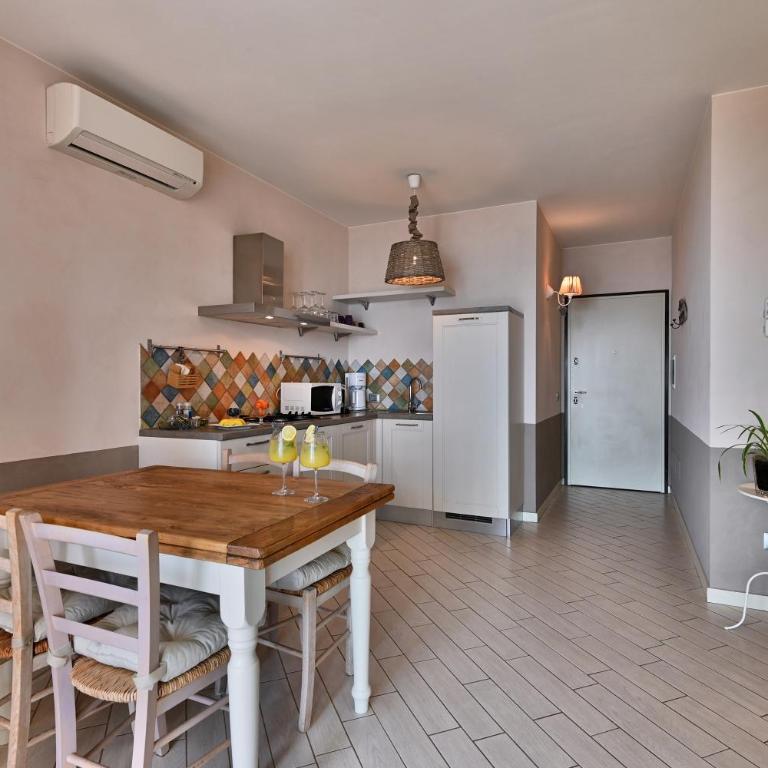 BnB Borgo le Vigne - L'Uva rara Only Adults - Appartamento Deluxe con 2 Camere da Letto e Vista Giardino - 2