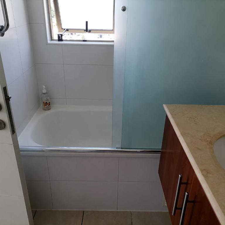 Departamento cercano a la playa, con estacionamiento - Two-Bedroom Apartment - 29