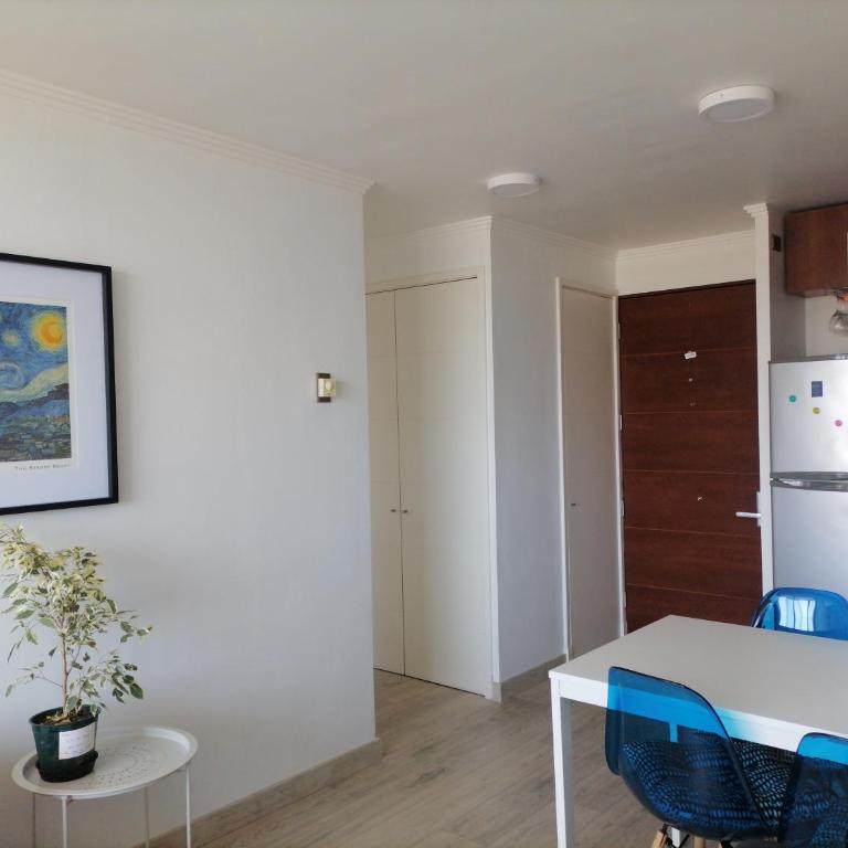 Departamento cercano a la playa, con estacionamiento - Two-Bedroom Apartment - 48