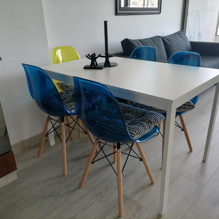 Departamento cercano a la playa, con estacionamiento - Two-Bedroom Apartment - 54