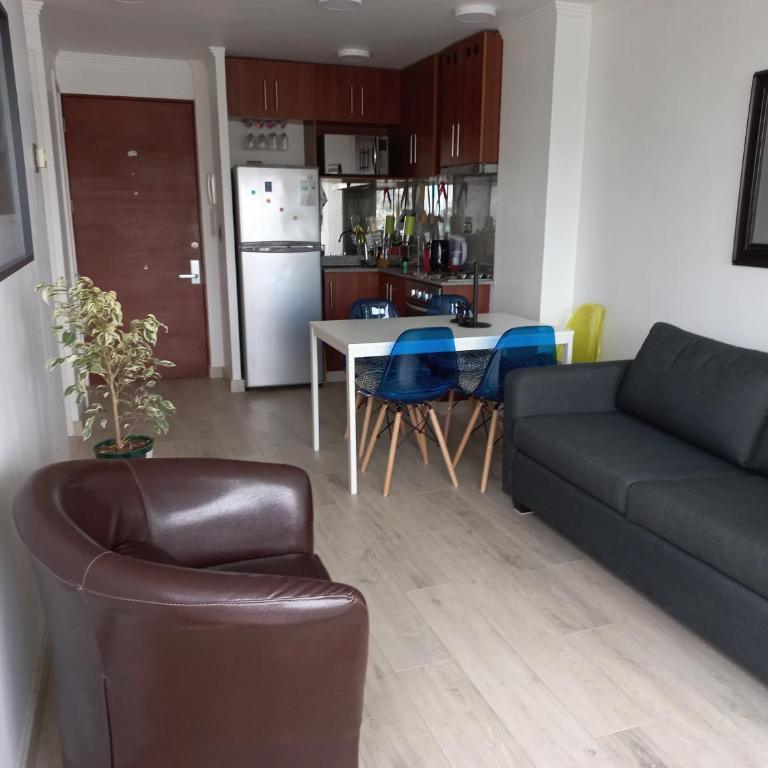 Departamento cercano a la playa, con estacionamiento - Two-Bedroom Apartment - 49