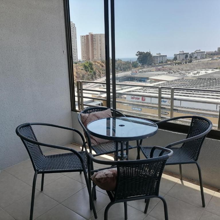 Departamento cercano a la playa, con estacionamiento - Two-Bedroom Apartment - 63