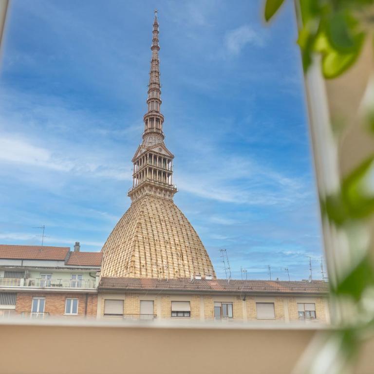 Appartamenti Vista Mole, Centro a 15 min - Luxury Suites & fast WiFi - Appartamento con 2 Camere da Letto - 35
