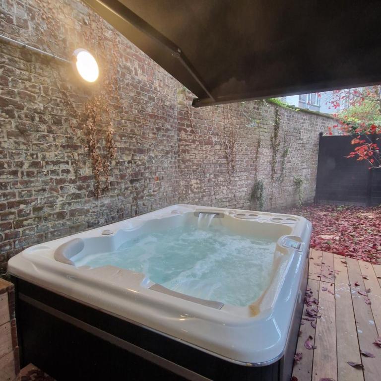 Les Spas du Sébasto - Suite mit Whirlpool - 12