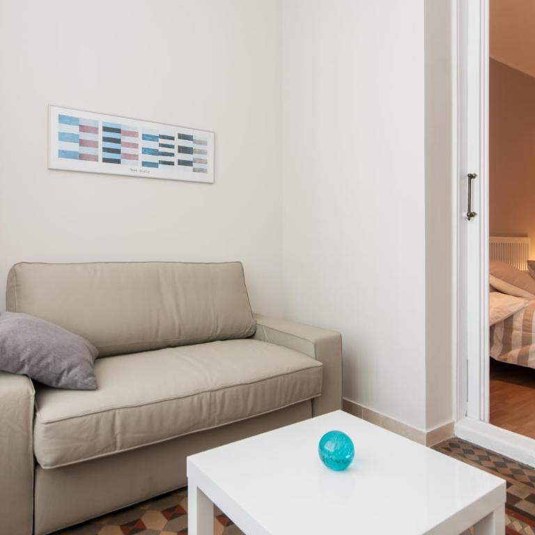 Pelayo Deluxe Apartments - Deluxe Two-Bedroom Apartment H4 - 30